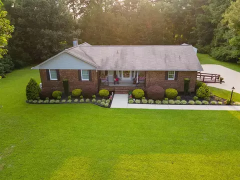 5574 Raleigh Rd, Benson, NC 27504 photo 1