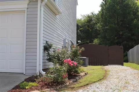 216 Cloverdale Dr, Durham, NC 27703 photo 23