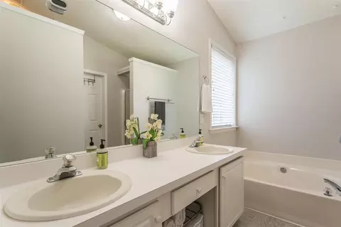 8 Windyrush Ct, Durham, NC 27713 photo 25