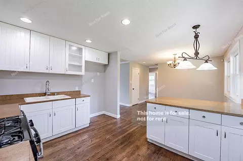 2016 Bowman Ln, Raleigh, NC 27610 photo 9