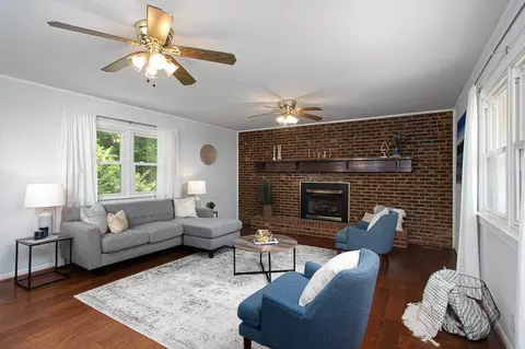 26 Fellowship Dr, Durham, NC 27704 photo 4