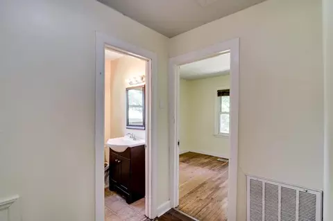 3112 Dearborn Dr, Durham, NC 27704 photo 18