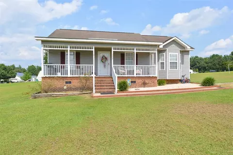 320 Old Roberts Rd, Benson, NC 27504 photo 1
