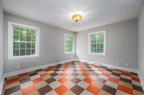 549 Continental Dr, Durham, NC 27712 photo 16