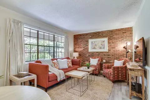 807 W Trinity Ave #208, Durham, NC 27701 photo 3