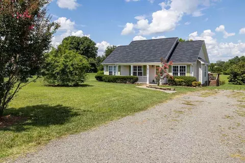 1557 Ella Ln, Stem, NC 27581 photo 4