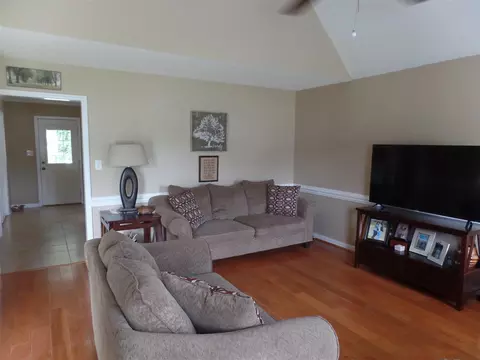145 Brett Cir, Benson, NC 27504 photo 8