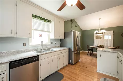 800 Shadow Lake Dr, Willow Spring, NC 27592 photo 9