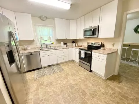 801 Carver St, Durham, NC 27704 photo 3