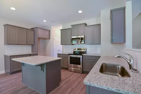 268 Berg St, Smithfield, NC 27577 photo 3