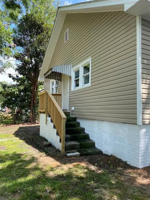 206 W D St, Erwin, NC 28339 photo 7