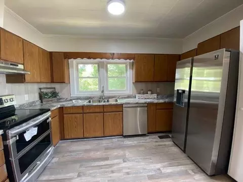206 W D St, Erwin, NC 28339 photo 18