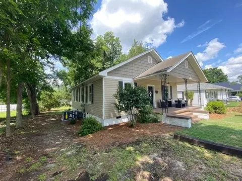 206 W D St, Erwin, NC 28339 photo 4