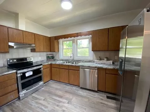 206 W D St, Erwin, NC 28339 photo 17