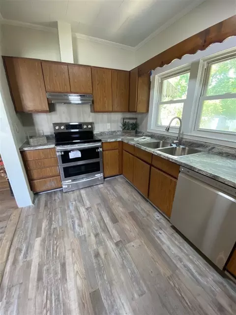 206 W D St, Erwin, NC 28339 photo 21