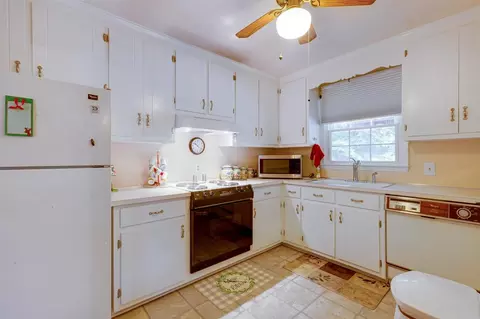 1004 Mclamb Dr, Durham, NC 27703 photo 13