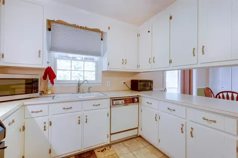 1004 Mclamb Dr, Durham, NC 27703 photo 12
