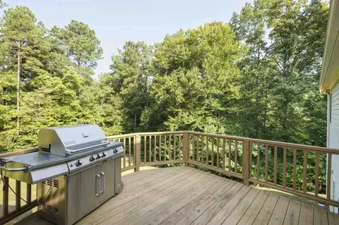 1000 Mclamb Dr, Durham, NC 27703 photo 5