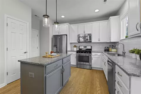 426 Plainview Ave, Raleigh, NC 27604 photo 8