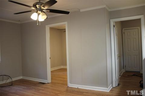 1104 E Oak Dr, Durham, NC 27712 photo 6
