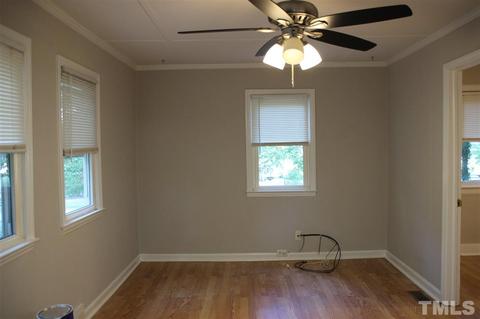 1104 E Oak Dr, Durham, NC 27712 photo 4