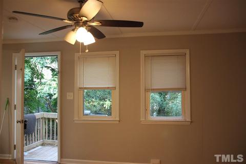 1104 E Oak Dr, Durham, NC 27712 photo 3
