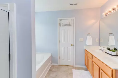 2807 Lenox Ln, Durham, NC 27703 photo 19