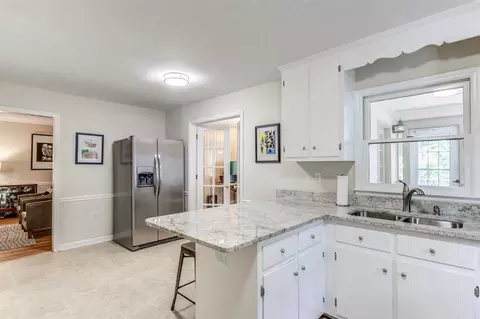 220 Glaive Dr, Durham, NC 27703 photo 9