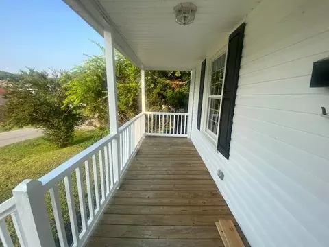 107 E J St, Erwin, NC 28339 photo 5