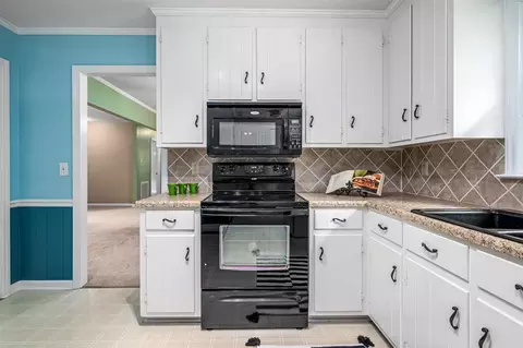 517 Parkview Dr, Durham, NC 27712 photo 14