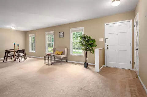 517 Parkview Dr, Durham, NC 27712 photo 8