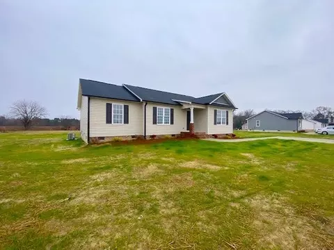 151 Mamie Rd, Benson, NC 27504 photo 2
