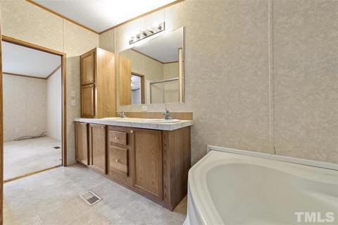 500 Waters Edge Loop, Henderson, NC 27537 photo 30
