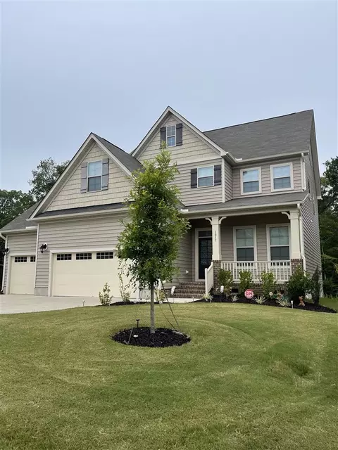 1017 Big Spring Cir, Durham, NC 27703 photo 2