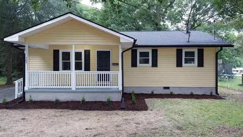 705 3rd Ave, Selma, NC 27576 photo 1