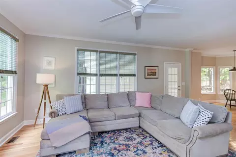5224 Oakbrook Dr, Durham, NC 27713 photo 2