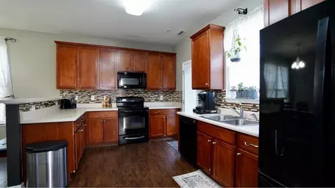 4 Serenity Ct, Durham, NC 27704 photo 3