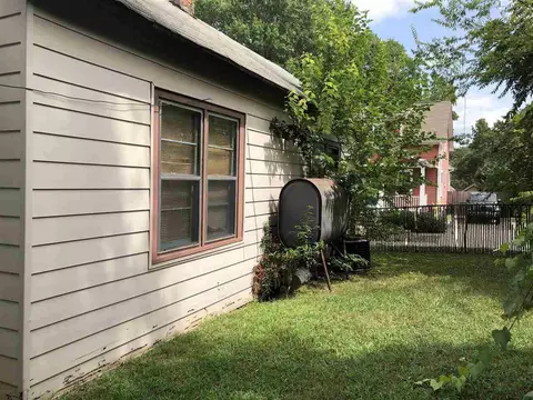 1102 Franklin St, Durham, NC 27701 photo 9