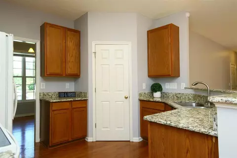 6505 Loganbury Dr, Durham, NC 27713 photo 8