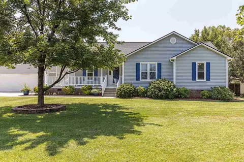 100 Buttercup Ct, Garner, NC 27529 photo 2