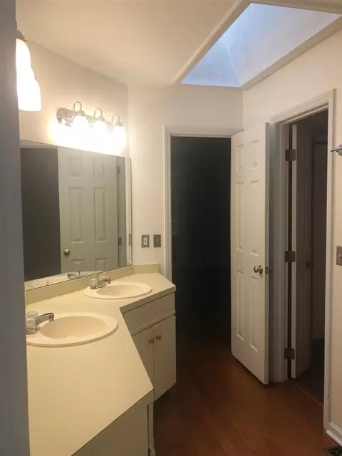 23 Kingsmount Ct, Durham, NC 27713 photo 8