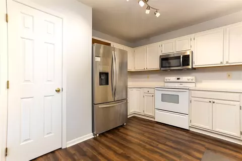 4901 Greenview Dr, Durham, NC 27713 photo 9