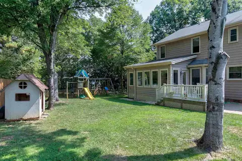6201 Iris Dr, Raleigh, NC 27612 photo 2
