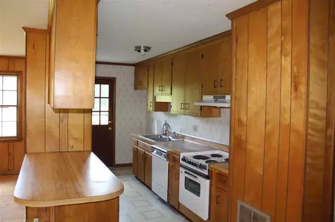 204 Railroad Rd, Benson, NC 27504 photo 13