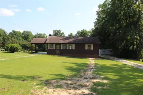204 Railroad Rd, Benson, NC 27504 photo 3