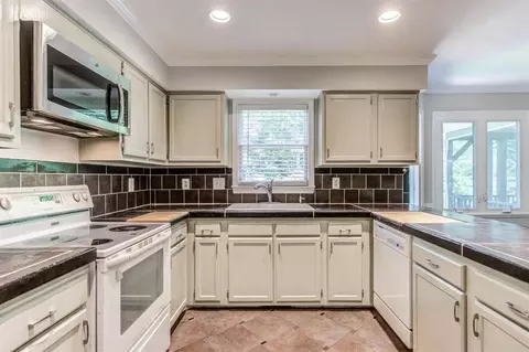 5 Fall Cir, Durham, NC 27713 photo 7