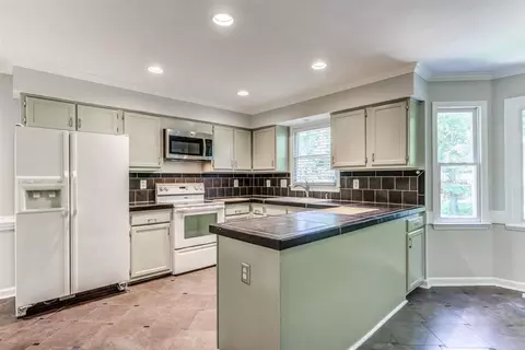5 Fall Cir, Durham, NC 27713 photo 8