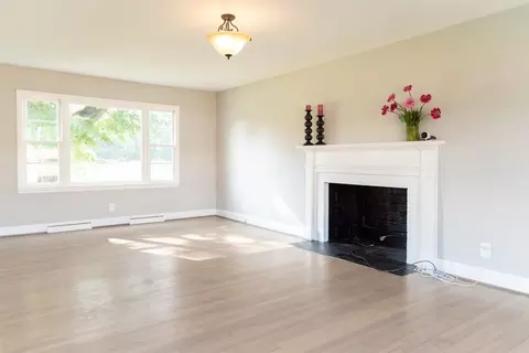 104 S 9th St, Smithfield, NC 27577 photo 3