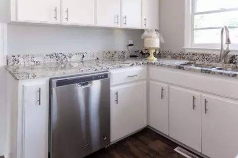 104 S 9th St, Smithfield, NC 27577 photo 8
