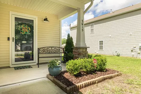 3615 Mountain Brook Cir, Durham, NC 27704 photo 2